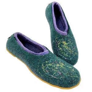Bure Bure Felt Wool ~ Green & Purple Handmade Slip On Slippers Women's Size 7 ?